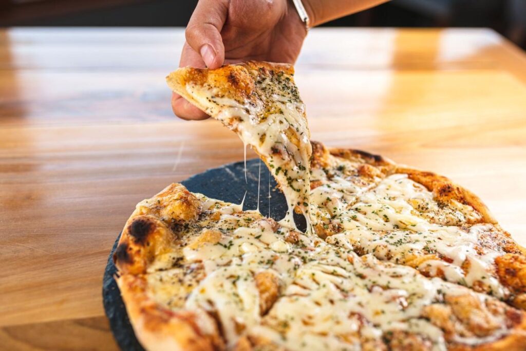 Pizza is the best Fast Food for people